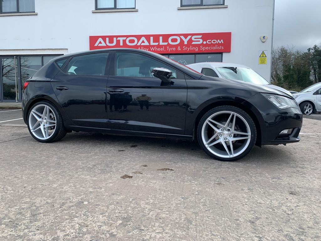 Seat Leon with 19INCH Veemann V-FS46 Silver Alloy Wheels